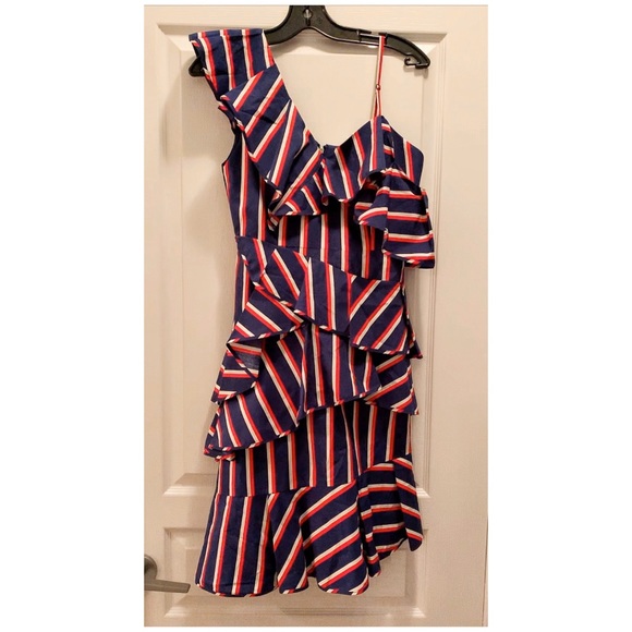 alice + olivia Laflora Asymmetrical Ruffle Dress - Picture 8 of 8